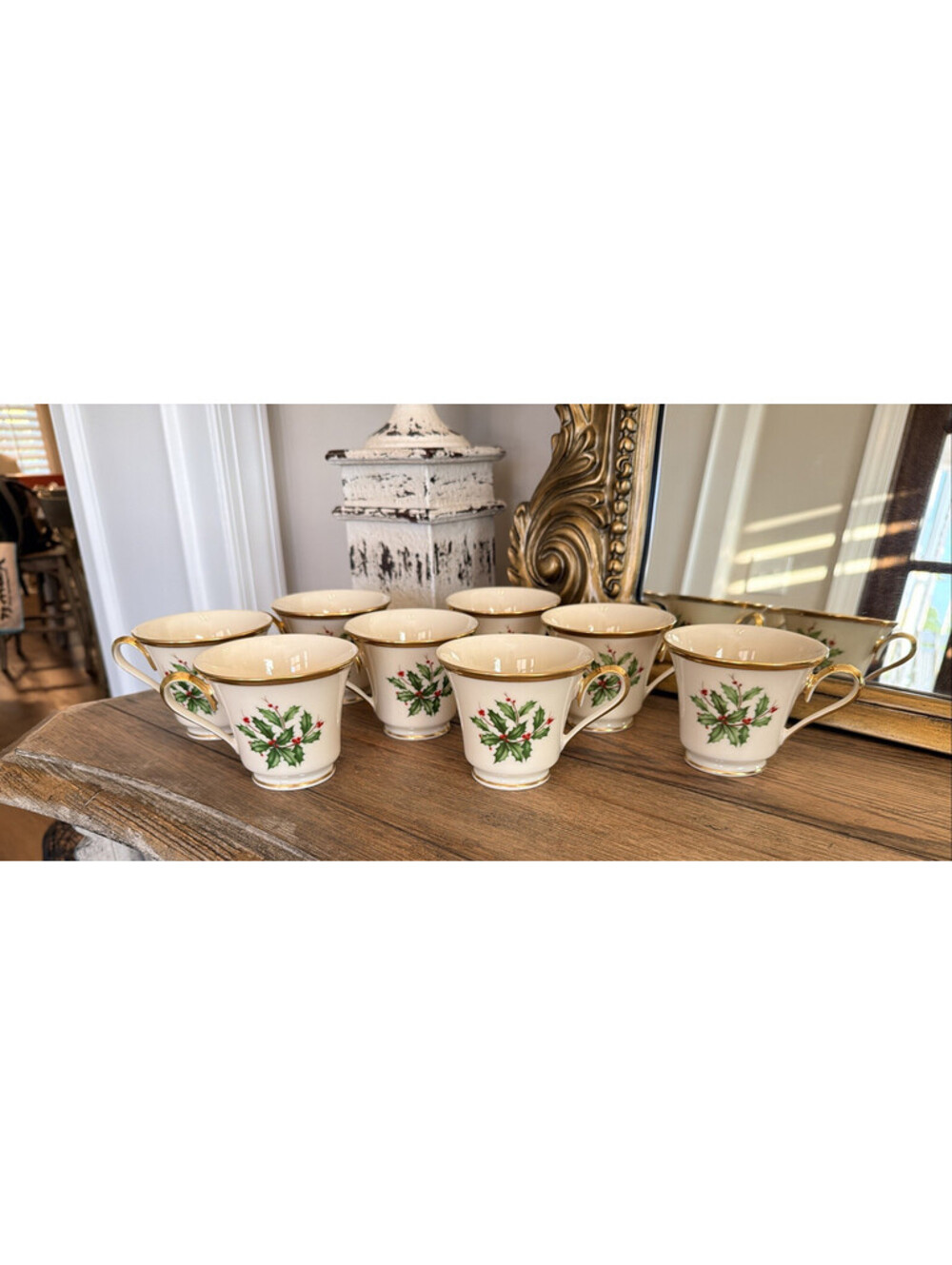 Lenox Holiday Footed Teacups Set of 8 Holly Berry Gold Trim Christmas USA